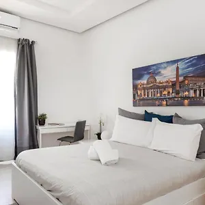 2* Pensión Maison Piazza Cavour