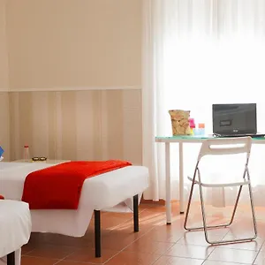 Hostel Budget Des Artistes, Rome